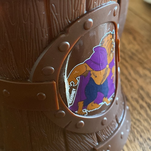 Gaston/Beauty and the Beast park mug - Picture 4 of 4